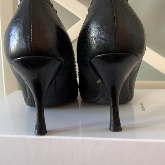 Prada shoes - Picture 7 of 8